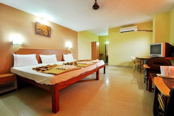 Sreeya Comforts Hotel Mysore Exterior photo
